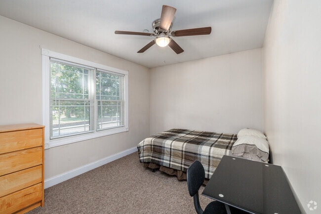 3BR, 1BA - 1,250SF - Bedroom - Cornerstone Suites - 50-52 Tompkins St
