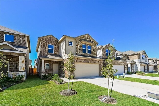 Building Photo - 7919 Fijian Cypress Dr