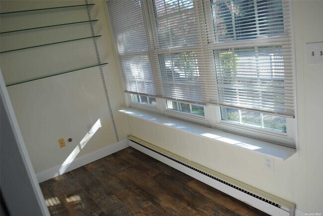 Foto del edificio - 266 Berwick Ct