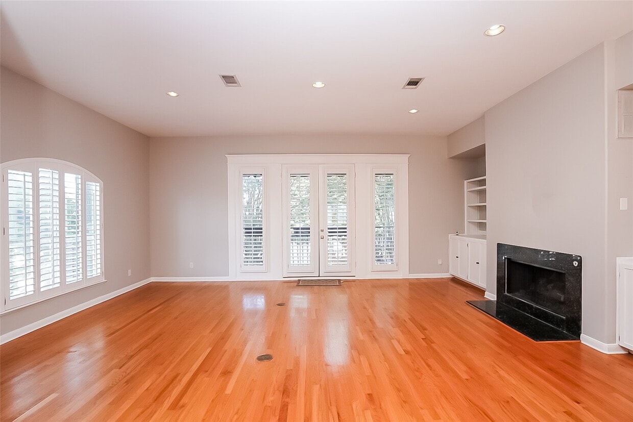 Foto principal - 3818 Hazard St