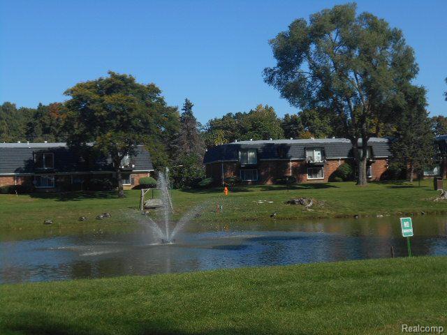 Foto del edificio - 1814 Colonial Village Way