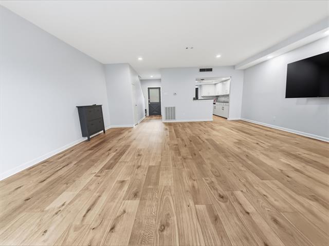 Building Photo - 6009 E University Blvd