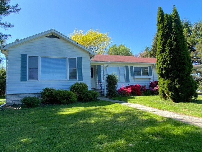 Foto del edificio - Bright & Breezy 3BR Ranch Ulster Park