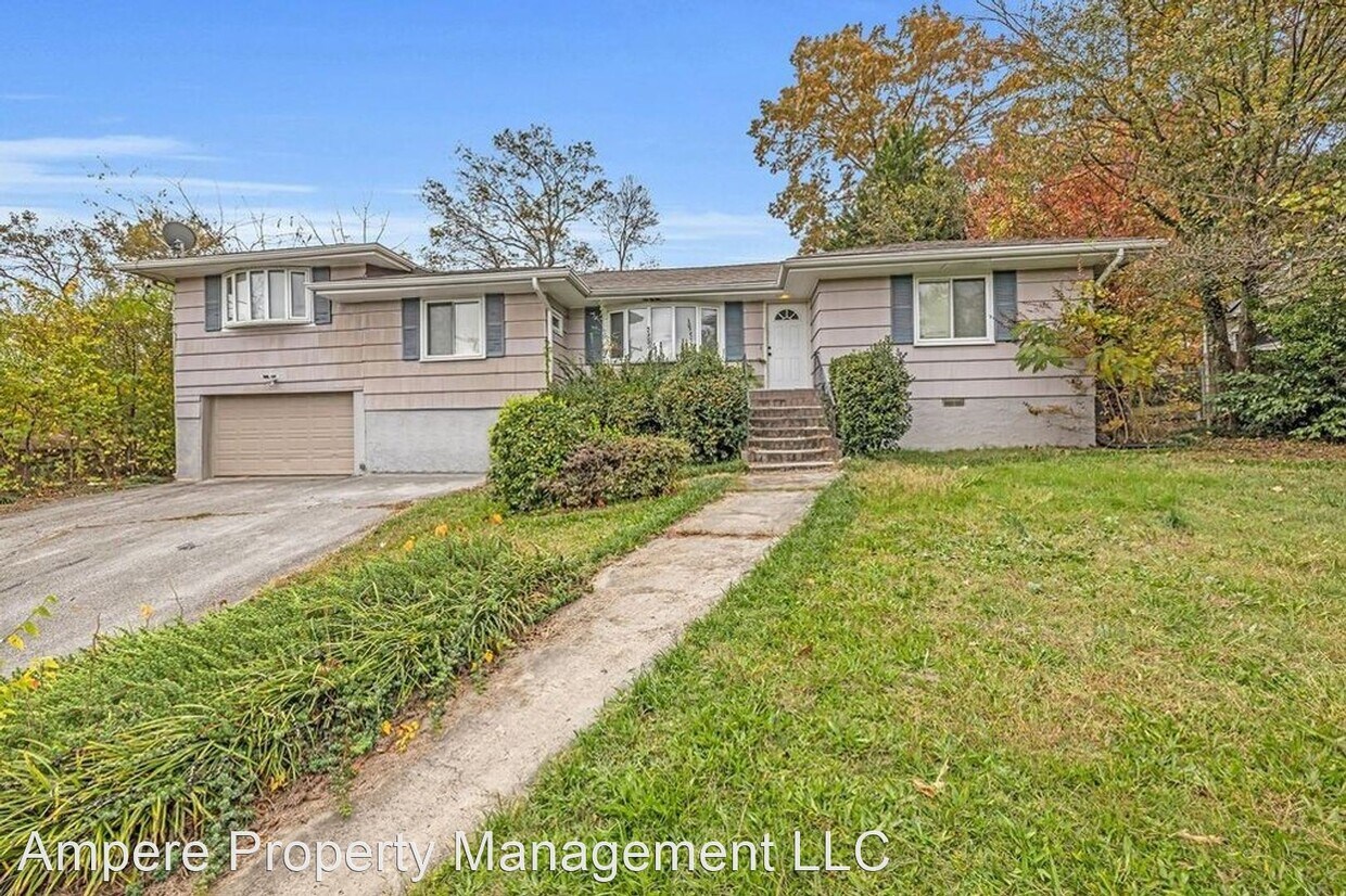 Primary Photo - 4 br, 2 bath House - 207 S Germantown Rd