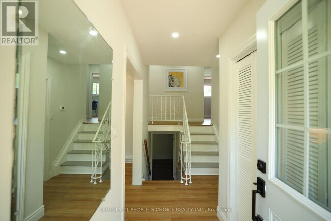 Photo du bâtiment - 608 Thornwood Ave