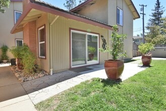 Building Photo - 848 Pollard Rd