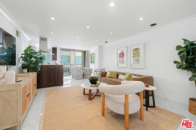 Building Photo - 10747 Wilshire Blvd