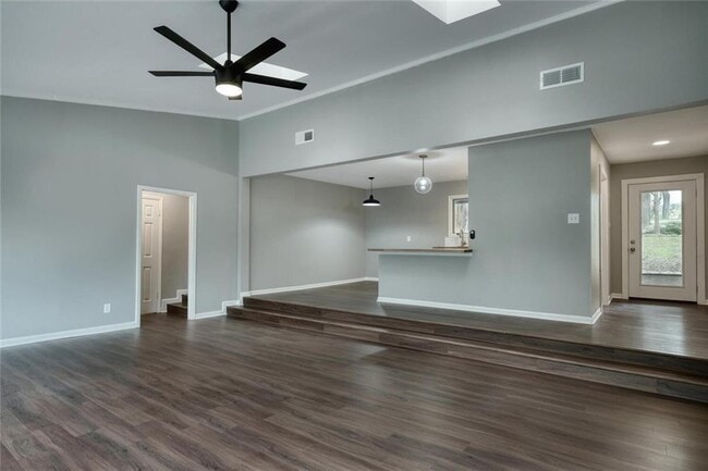 Building Photo - 1529 N Colorado St