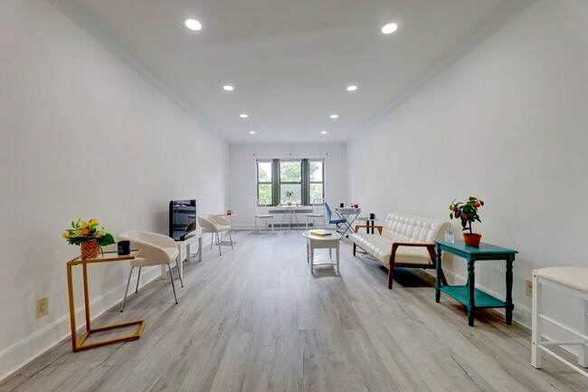 Foto del edificio - 100 Prospect Ave
