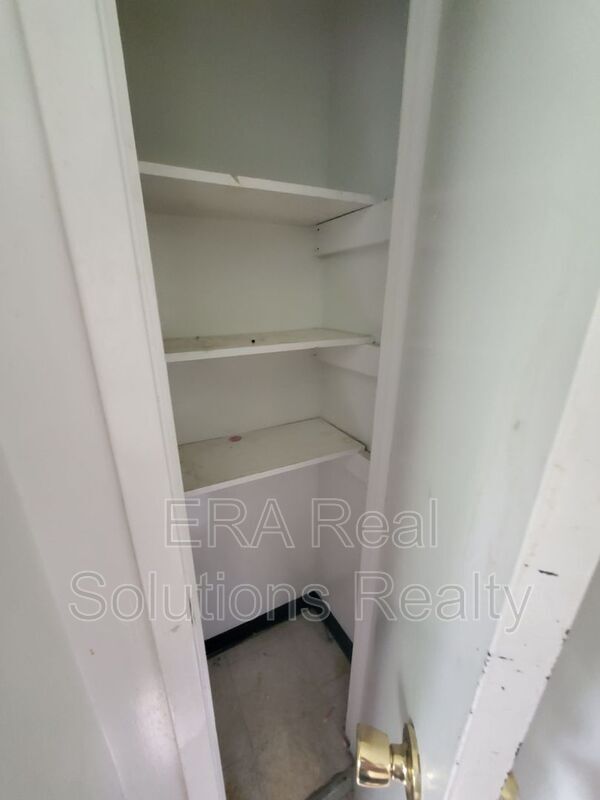 Foto del edificio - 3294-3298 E 5th Ave