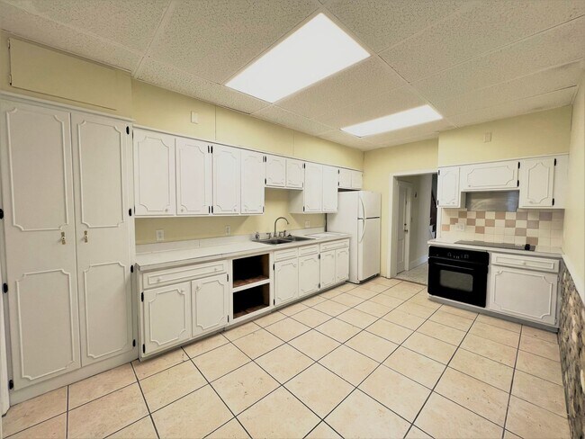 Foto del edificio - 614-614 Tyler St