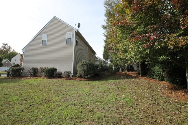 Foto del edificio - Exclusively Offered by Muse Realty, LLC