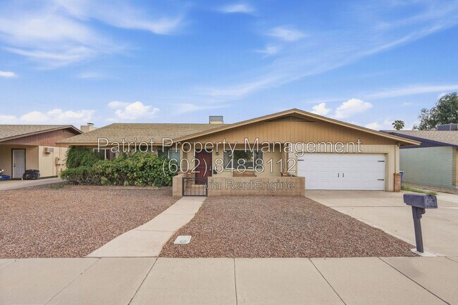 Building Photo - 1275 W Del Rio St