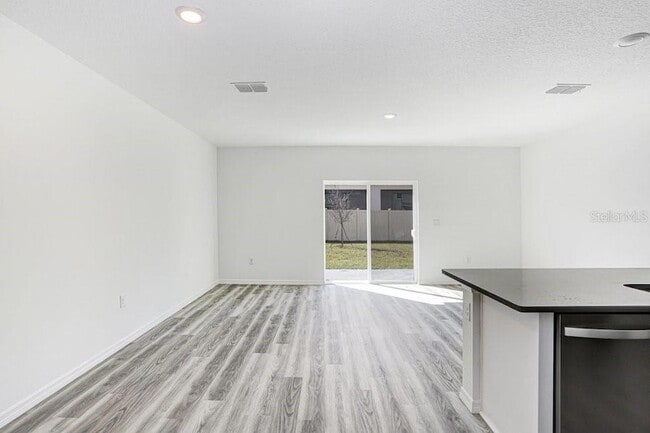 Foto del edificio - 31298 Paper Birch St