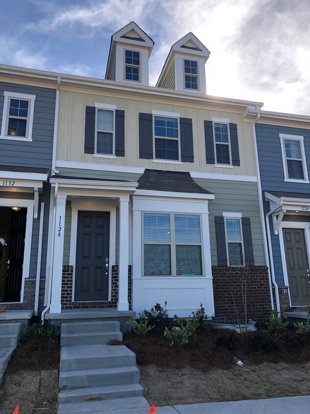 Primary Photo - Brand New Three Bedroom Townhouse next to ...