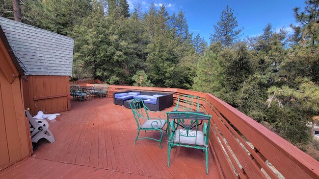 Foto del edificio - One-of-a-kind mountain home! 3 bedroom, 2 ...