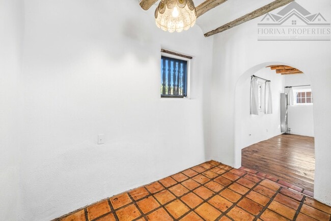 Building Photo - Whimsical Historic Eastside Retreat