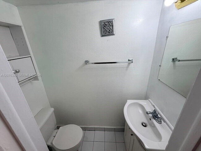 Building Photo - 1300 W 47th Pl