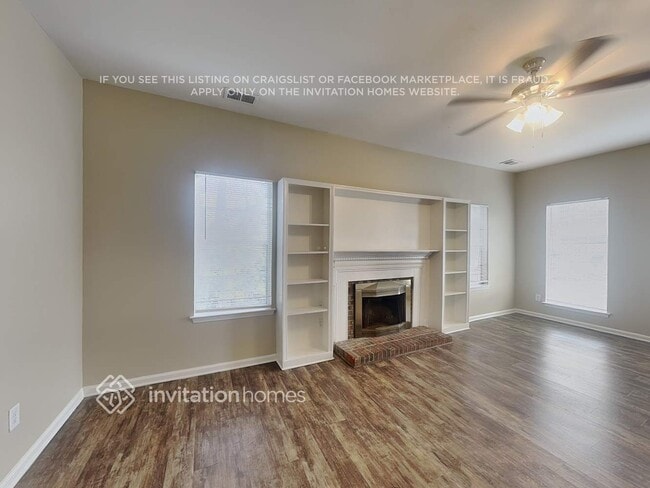 Building Photo - 9645 Melanie Thompson Dr