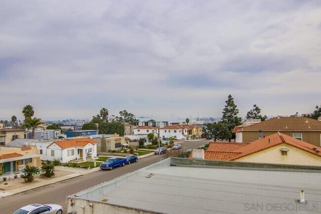 Foto del edificio - 1171 Evergreen St