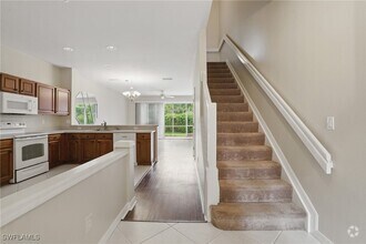 Building Photo - 8310 Village Edge Cir