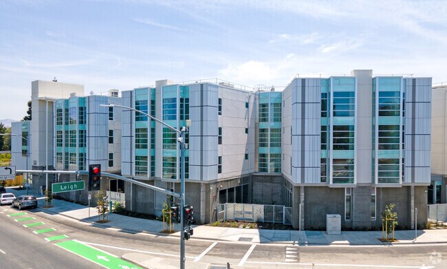 Foto del edificio - Leigh Avenue Senior Apartments