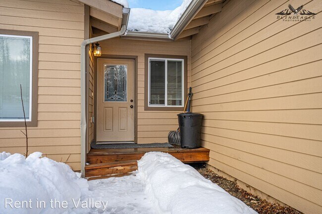 Building Photo - 3 br, 2 bath House - 9925 W Tracy Lynn Cir
