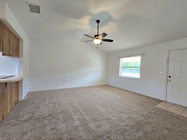 Building Photo - 3940 Spoonbill Ct