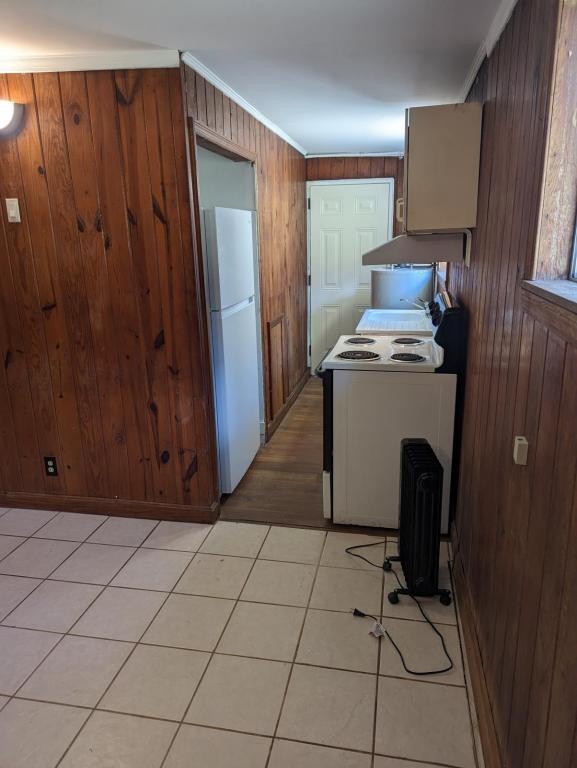 Building Photo - 39 Shallow Hollow Road