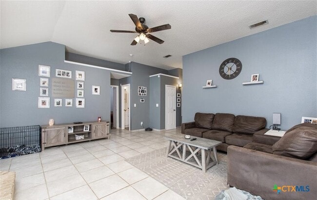 Foto del edificio - 1410 Windsor Cir