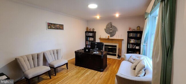 Building Photo - 4 Tanner Ct