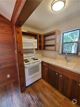 Building Photo - 226 Cypress Creek Ln