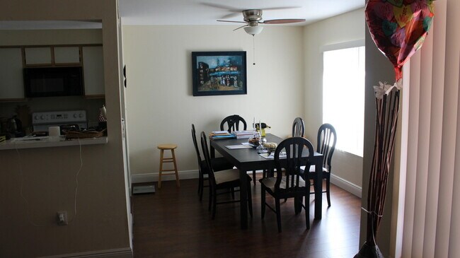 Foto del edificio - 2440 NW 33rd St