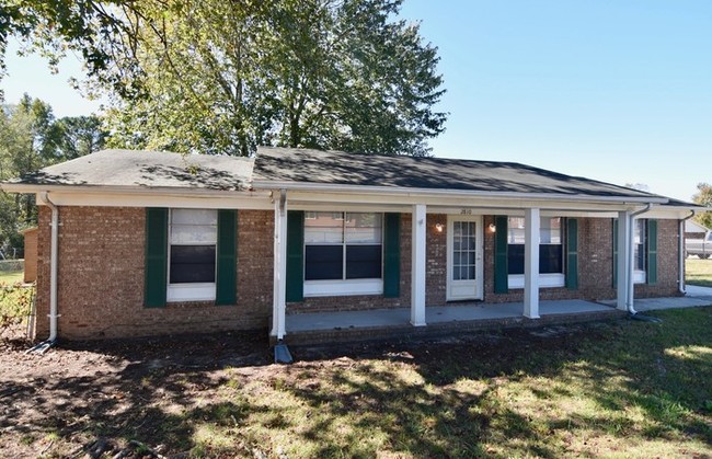 Foto del edificio - All-Electric 4 Bed/2 Bath w/ Fenced Yard