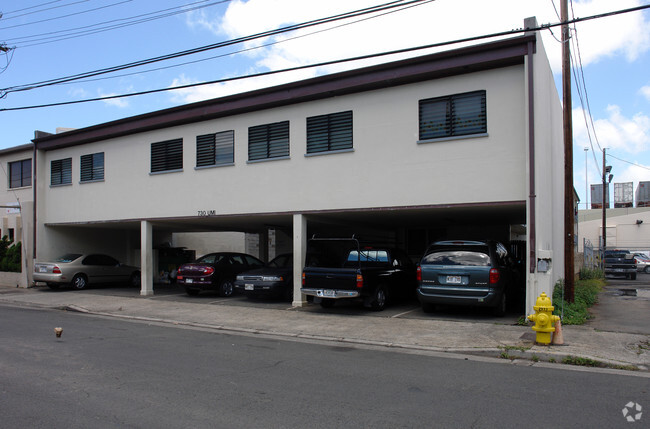 Building Photo - 730 Umi St