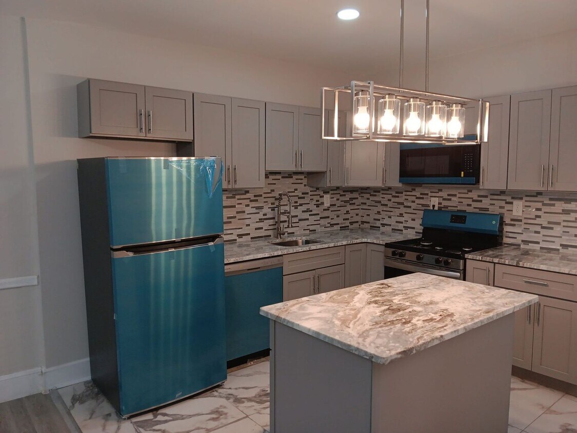 Foto principal - 12 N 62nd St
