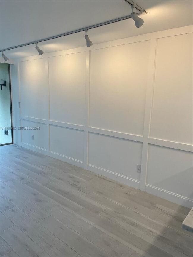 Foto del edificio - 2160 SW 16th Ave