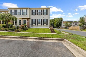 Building Photo - 5411 Castlestone Dr