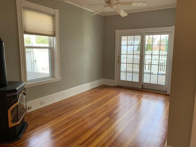 Building Photo - 87 Montclair Ave