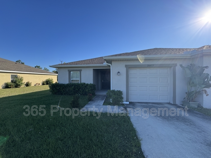 Foto principal - 26453 Sandhill Blvd