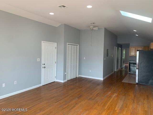 Building Photo - 207 Hutton St