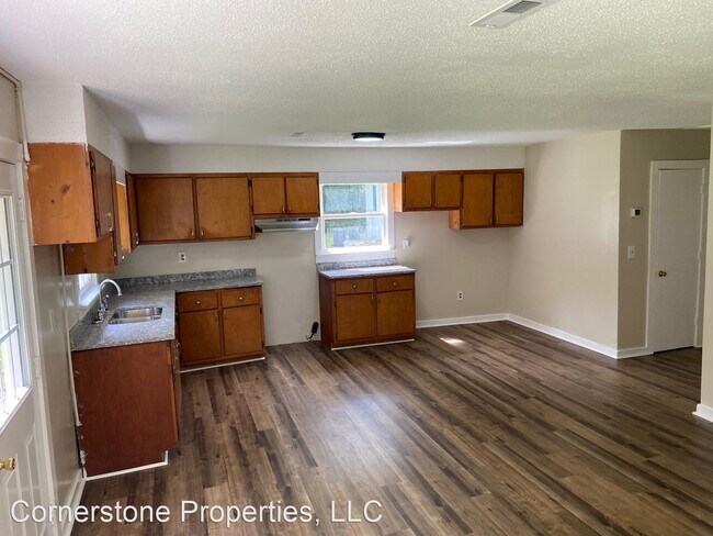 Building Photo - 3 br, 1 bath House - 304 Rainey St
