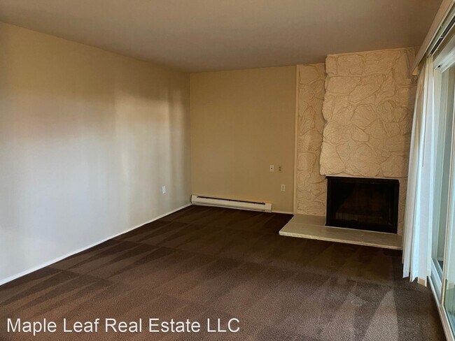 Building Photo - 2 br, 1.5 bath House - 14620 NE 35th St Ap...