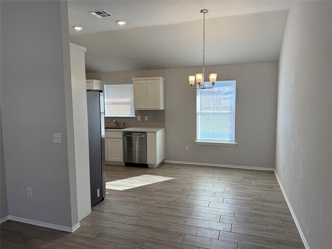 Building Photo - 3724 Apple Villas Cir