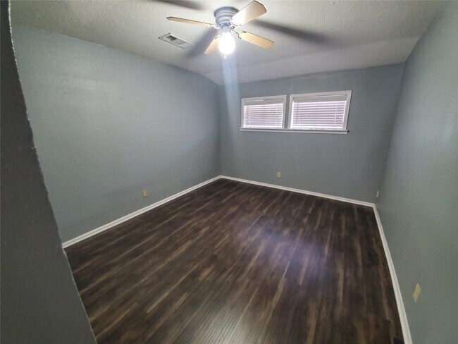 Foto del edificio - 6114 Belmark St