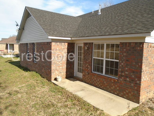 Building Photo - 256 Brighton Village Loop
