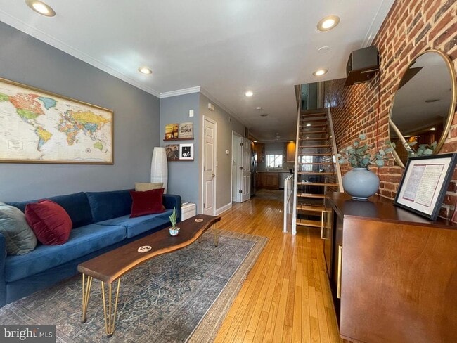 Building Photo - 607 S Streeper St