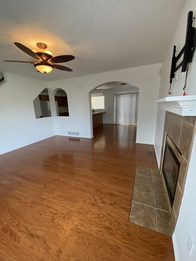 Building Photo - 4 bedroom - Canoe Creek