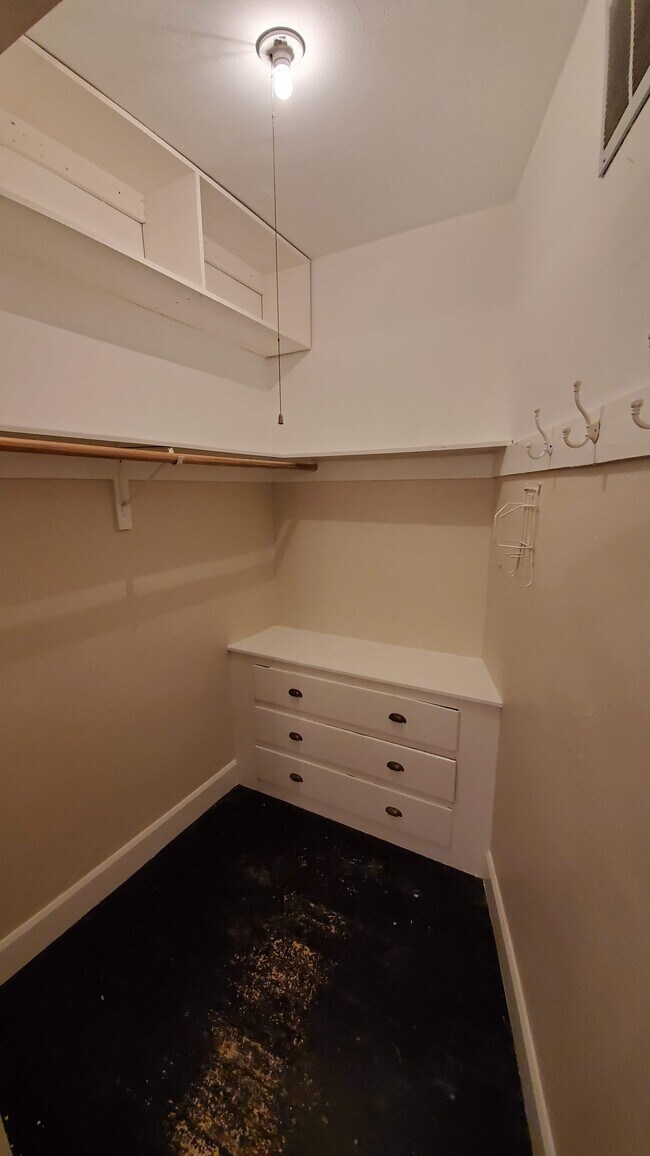 Foto del edificio - 2227 J St