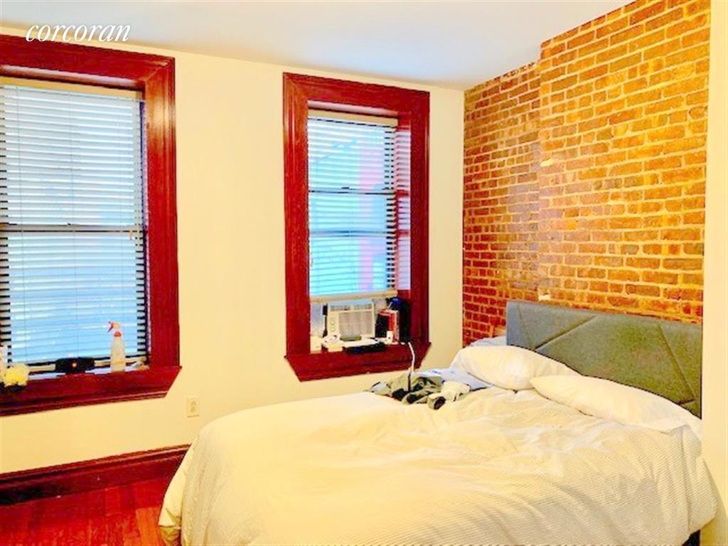 Primary Photo - 112 E 97th St
